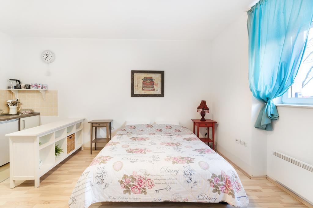 Apartment Roza Загреб Экстерьер фото
